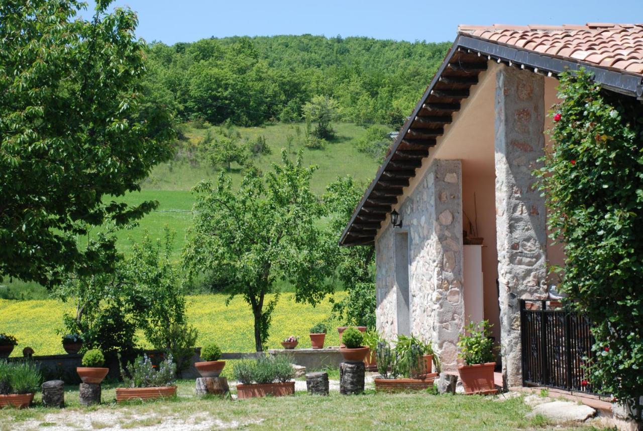 לינה וארוחת בוקר נורצ'יה Casale La Torretta מראה חיצוני תמונה