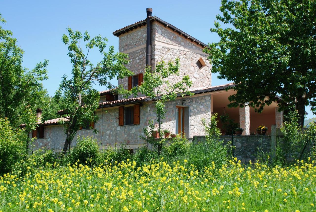 לינה וארוחת בוקר נורצ'יה Casale La Torretta מראה חיצוני תמונה