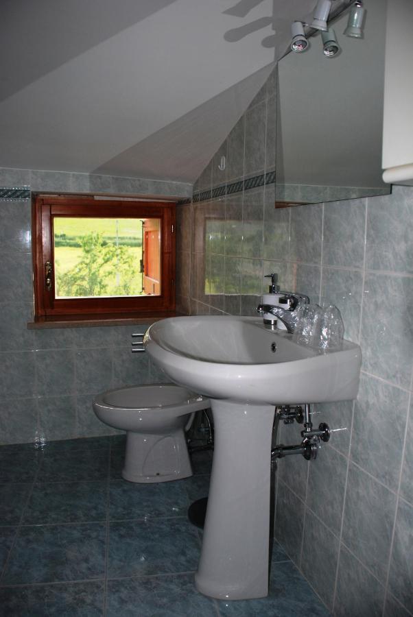 לינה וארוחת בוקר נורצ'יה Casale La Torretta מראה חיצוני תמונה